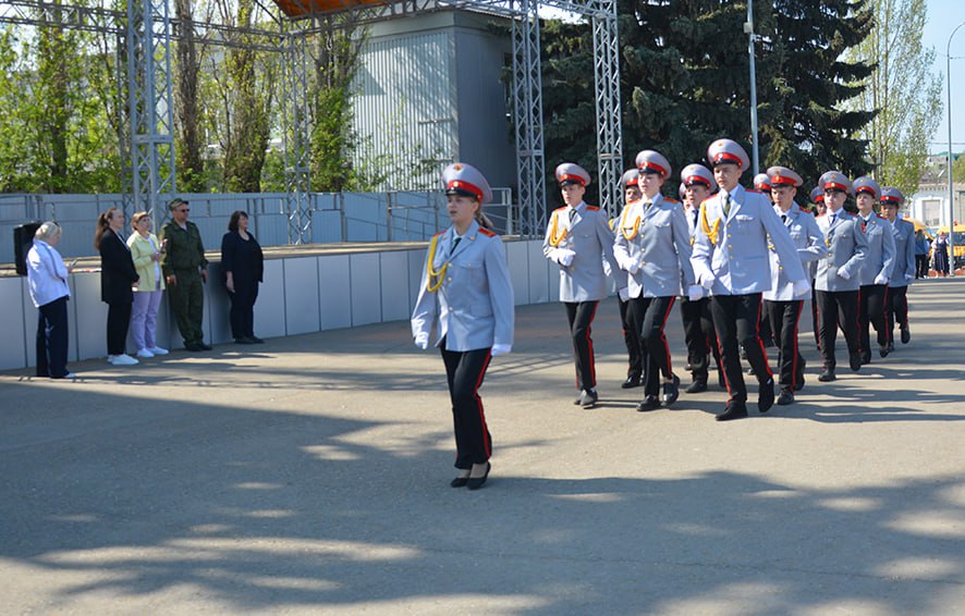 В смотре «Бравые солдаты с песнями идут» пять школ района заняли первые места
